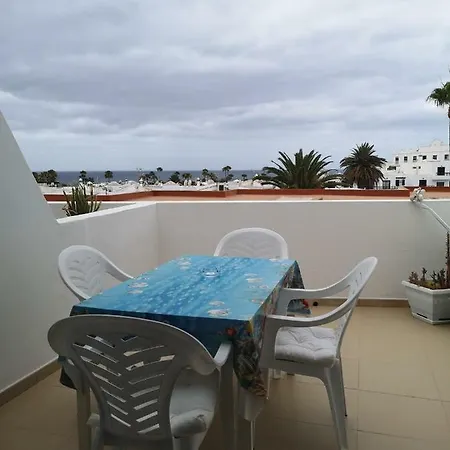 Blu Terrace Apartment *